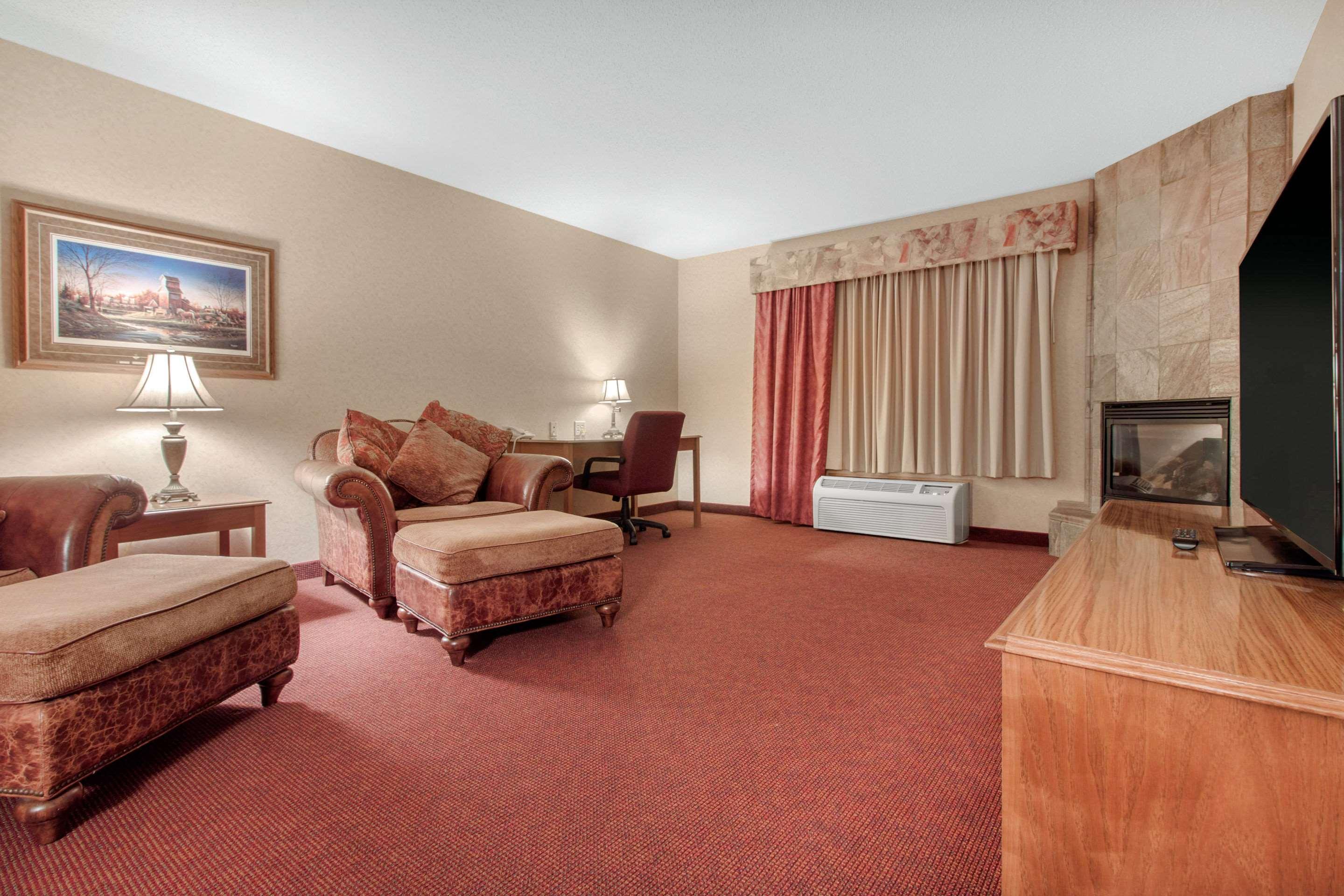 Norfolk Lodge & Suites, Ascend Hotel Collection Buitenkant foto