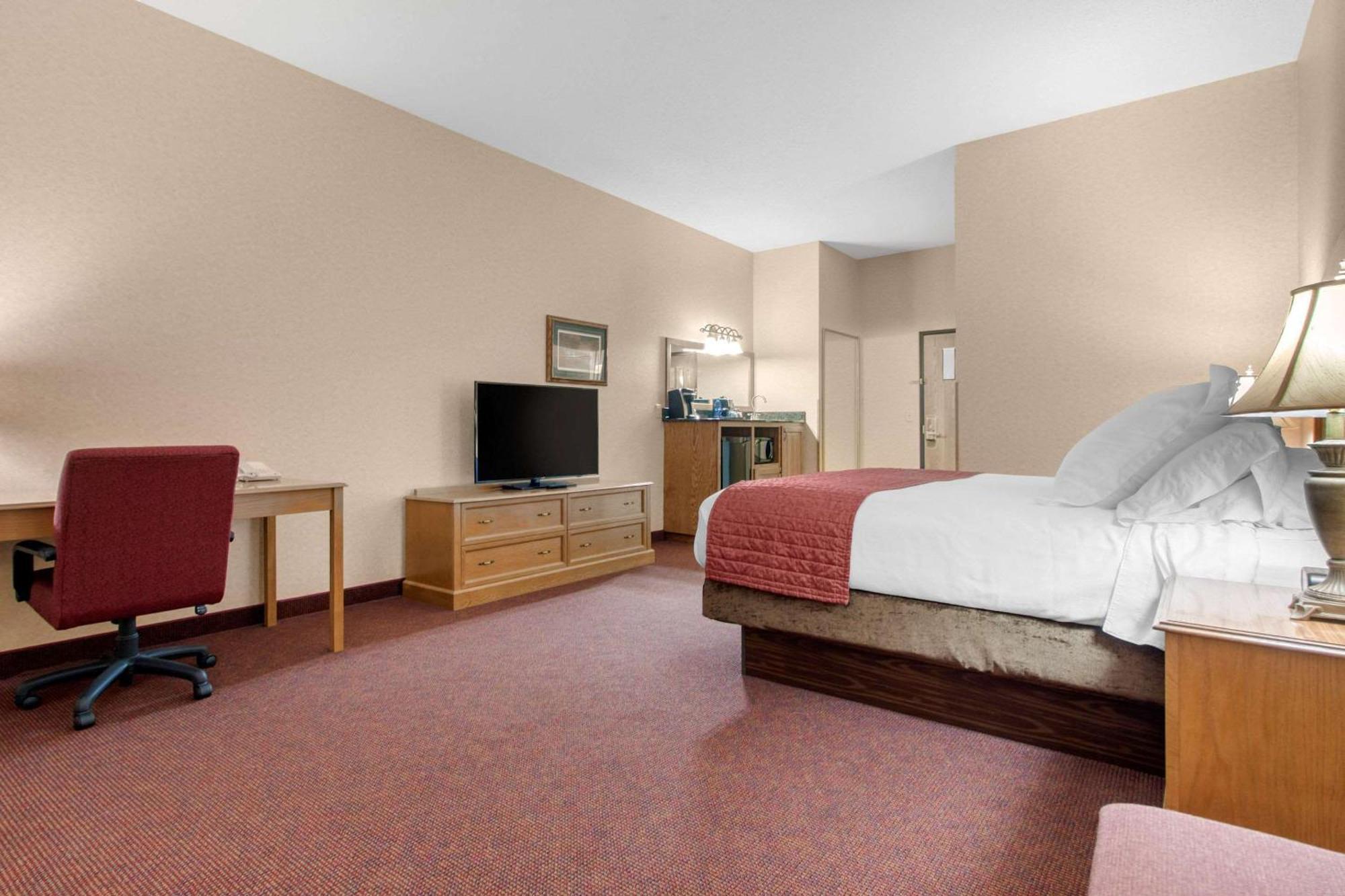Norfolk Lodge & Suites, Ascend Hotel Collection Buitenkant foto