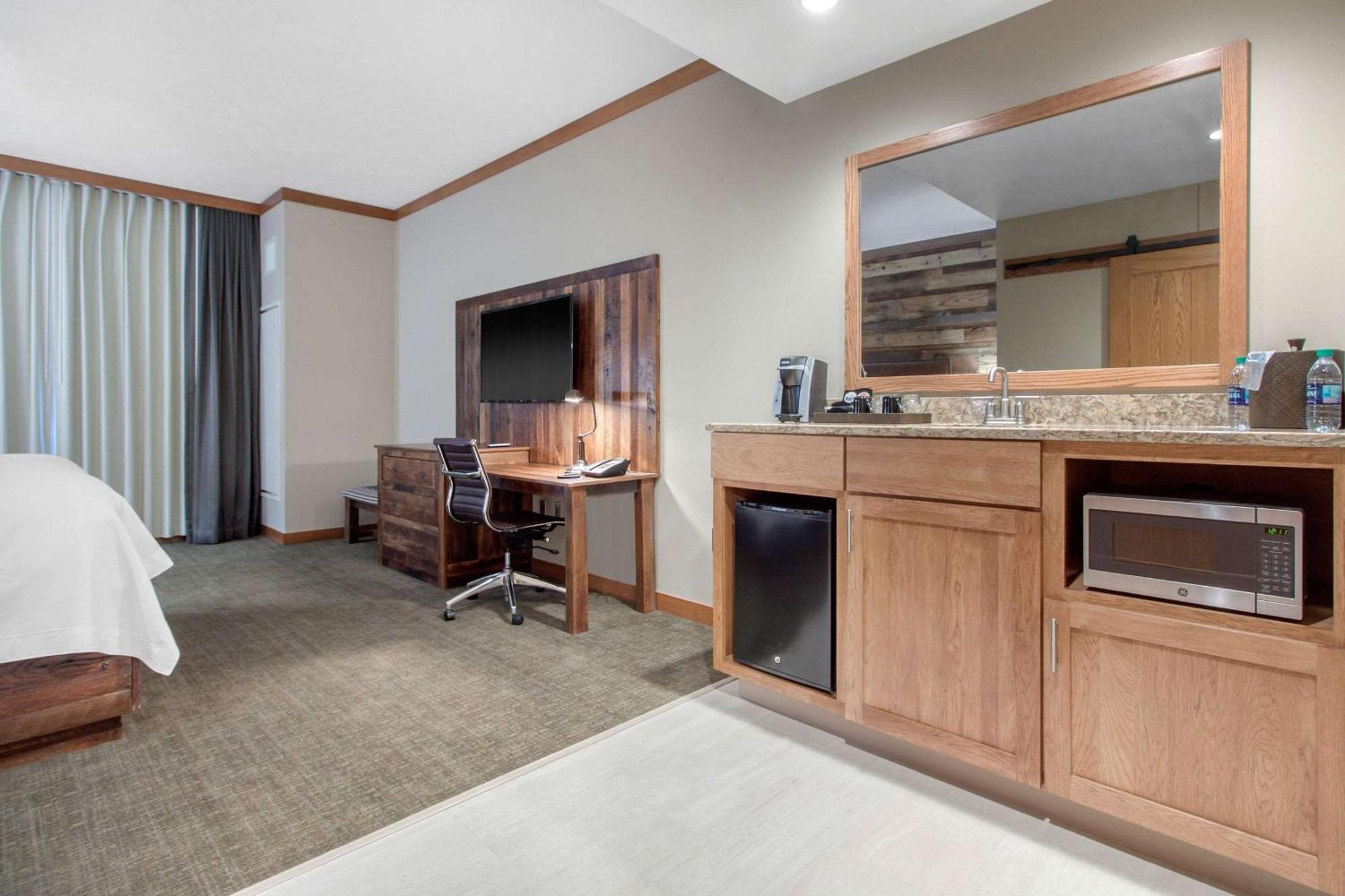 Norfolk Lodge & Suites, Ascend Hotel Collection Buitenkant foto